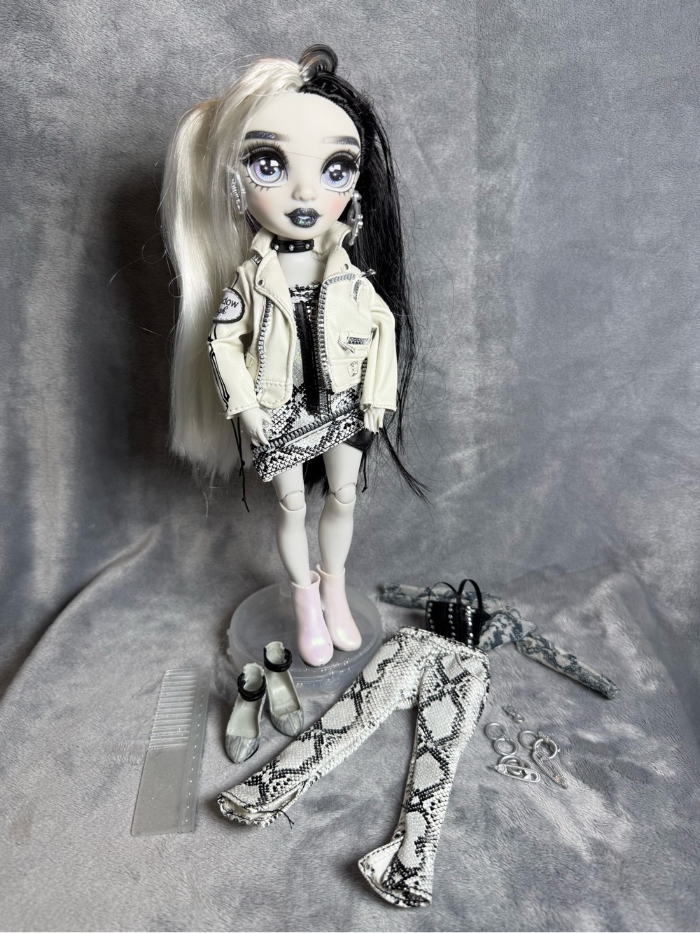 Heather Grayson Shadow High Fashion Doll